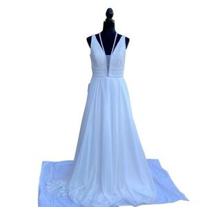 Elegant White Wedding Dress